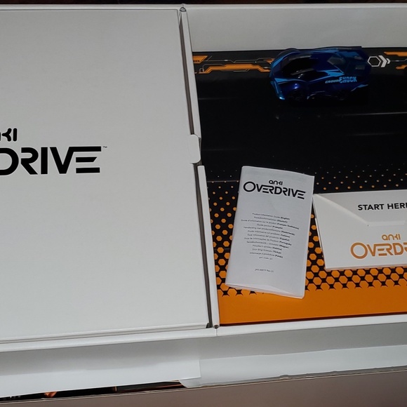 Anki OVERDRIVE Starter Kit new in box with extras !!!! - Picture 3 of 6